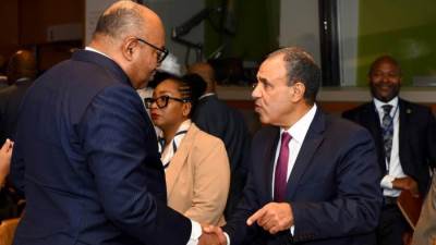 وزير الخارجية والهجرة يلتقي وزير خارجية تنزانيا على هامش اجتماعات الجمعية العامة