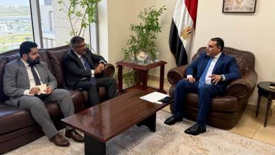 رئيس التمثيل التجاري المصري يبحث مع سفير باكستان فرص تعزيز التجارة