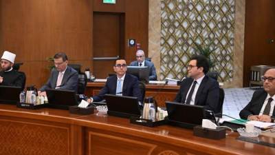 وزير الاستثمار يستعرض موقف القرارات الوزارية الخاصة بفرض رسوم وقائية مؤقتة على واردات بعض منتجات الصلب 