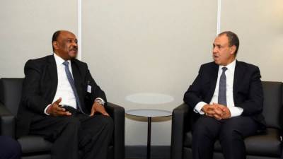  وزير الخارجية يلتقي مع نظيره السوداني