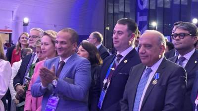 محمود عصمت نوط الامتياز من المؤسسة الحكومية الروسية للطاقة الذرية للإسهام في تعزيز التعاون الدولي في مجال الطاقة النووية 