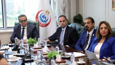 وزير الصحة يبحث مع البنك الدولي تعزيز التعاون في ملف القضية السكانية