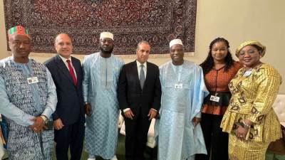 وزير الخارجية يلتقي نظيره الغيني