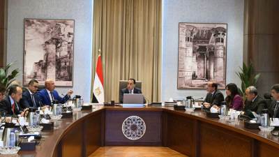 رئيس الوزراء يتابع الموقف التنفيذي لمشروعات القطار الكهربائي السريع والمونوريل