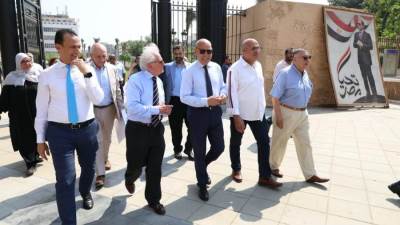 "الإسكان": وفد من موسسة "الأغا خان" يزُور حديقة الأزبكية لدراسة المشاركة في ادارة وتشغيل الحديقة