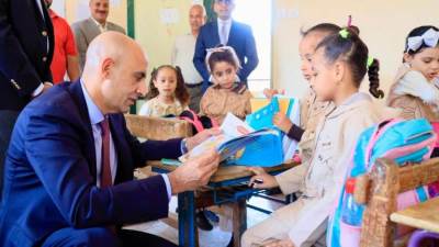  وزير التربية والتعليم ومحافظ المنيا يواصلان جولتهما التفقدية بزيارة 3 مدارس بإدارة أبو قرقاص التعليمية لمتابعة سير العملية التعليمية