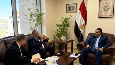 رئيس التمثيل التجاري المصري يلتقي رئيس الهيئة العامة للبترول لبحث سبل التعاون