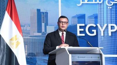 وزير الإسكان يعلن إطلاق الاستراتيجية الوطنية للمدن الذكية