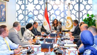 وزيرة التنمية توجه بتطوير منظومة إدارة المحميات وتشديد الرقابة على ممارسة الأنشطة بداخلها