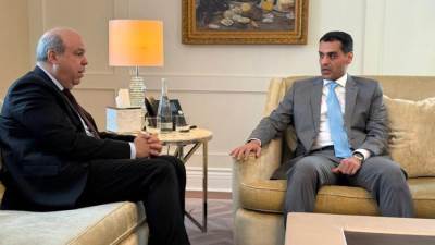 وزير الطيران المدني يلتقي وزير النقل والمواصلات القطرى  لتعزيز التعاون المصرى - القطرى فى مجال الطيران المدنى على هامش الجمعية العمومية للإيكاو