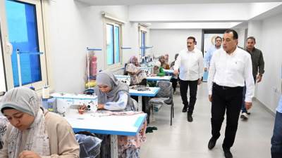 رئيس الوزراء يتفقد مركز تنمية وصحة الأسرة بـ "سبك الأحد" بأشمون