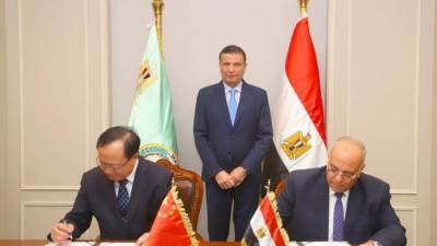 وزير الزراعة يشهد توقيع بروتوكول تعاون بين "بحوث الصحراء" و"الأكاديمية الصينية للعلوم"