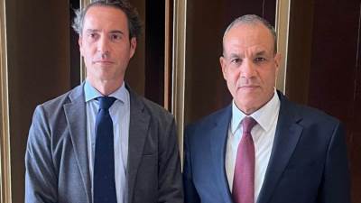 وزير الخارجية يلتقي مع الممثل الشخصي لسكرتير عام حلف الناتو لشئون الجوار الجنوبي