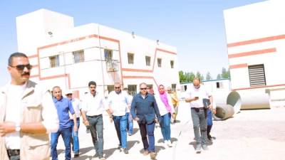 رئيس هيئة تنمية الصعيد يتفقد مشروع "زراعة نبات الجوجوبا" علي مياه الصرف الصحي المعالجة ثلاثيًا بالغردقة