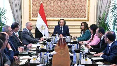 رئيس الوزراء يُتابع الخطة التنفيذية لمنظومة تطهير المجاري المائية