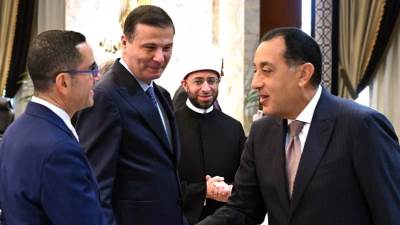 وزير الاستثمار والتجارة الخارجية يستعرض مُقترح وثيقة السياسة التجارية لمصر