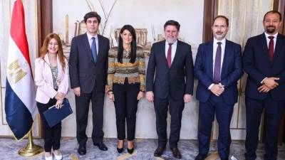 “المشاط” تبحث مع وفد منظمة التعاون الاقتصادي والتنمية تطورات تنفيذ البرنامج القُطري