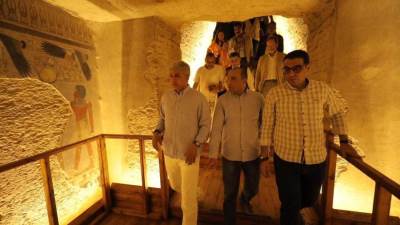 بعد عقدين من ترميمها.. وزير السياحة والآثار يفتتح مقبرة الملك أمنحتب الثالث بمنطقة وادي الملوك بالبر الغربي بالأقصر