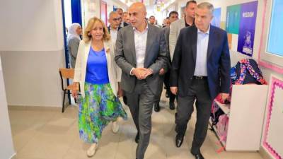 وزير التربية والتعليم ومحافظ الإسكندرية يفتتحان عددًا من المشروعات التعليمية الجديدة ويتابعان سير انتظام العام الدراسي 