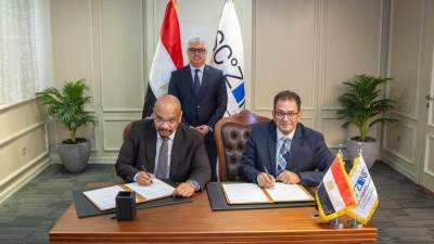 رئيس اقتصادية قناة السويس يشهد توقيع عقد مشروع شركة بيمك إيميجينغ (BMEC Imaging)