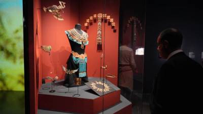 وزير الخارجية يزور معهد العالم العربي في باريس