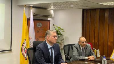 زيارة مفاجئة لوزير البترول لشركة بدرالدين يعقبها اجتماع مبكر لمتابعة خطط الإنتاج والسلامة