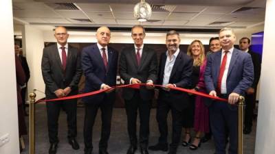 وزير الاتصالات وتكنولوجيا المعلومات يفتتح مركز شركة فاوندإيفر Foundever العالمية فى محافظة الأقصر