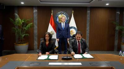 وزير البترول والثروة المعدنية يشهد توقيع اتفاقية إطارية للشراكة مع القطاع الخاص المصري في مشروعات تصنيع الفوسفات
