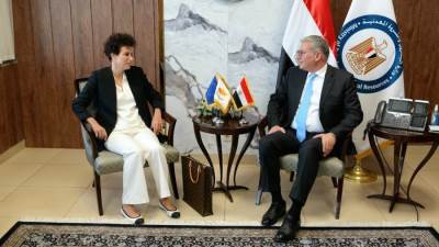 وزير البترول يلتقي بالسفيرة القبرصية لبحث التعاون في قطاع التعدين