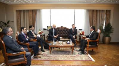 وزير قطاع الأعمال العام يستقبل وزير التنمية الدولية النرويجي لبحث تعزيز التعاون الاقتصادي