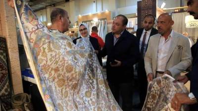 رئيس هيئة تنمية الصعيد يتفقد أجنحة محافظات الصعيد وحلايب وشلاتين بمعرض (تراثنا 2025)