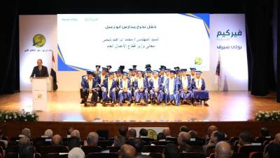 وزير قطاع الأعمال العام يشهد حفل تخرج الدفعة الأولى من مدرسة أبو زعبل للتنمية الصناعية