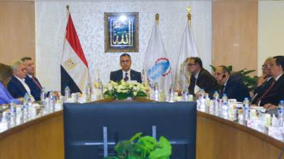 وزيرالتموين والتجارة الداخلية يترأس اجتماع الجمعية العامة للشركة القابضة للصناعات الغذائية