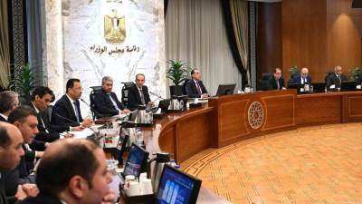 رئيس الوزراء يتابع موقف مشروع تطوير المنظومة المتكاملة لمعلومات مصلحة الجوازات المركزية والإدارة والتحكم في المنافذ وإصدار التأشيرة الإلكترونية