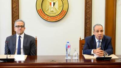 في أول زيارة منذ انتخابه مديرًا عامًا لليونسكو.. وزارة الخارجية تستقبل الدكتور خالد العناني