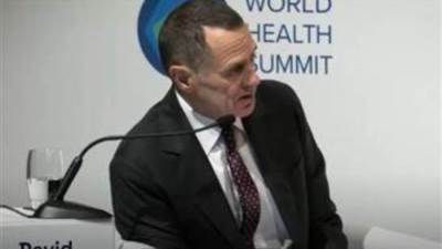 مدير عام الاتحاد الدولي للمصنعين والجمعيات الصيدلانية يصف التجربة المصرية في الصحة الوقائية بـ«النموذج المشرق»