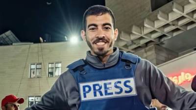 هتافات وتكبير فى تشييع جنازة الصحفى الفلسطيني صالح الجعفراوى