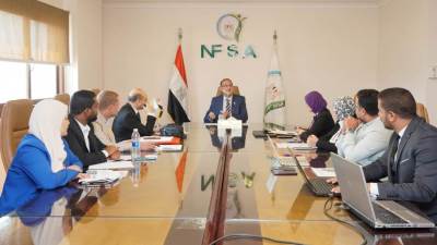 طارق الهوبي يتابع أعمال لجنة فحص الشكاوى الغذائية ويؤكد: سرعة الاستجابة للمواطنين أولوية قصوى 