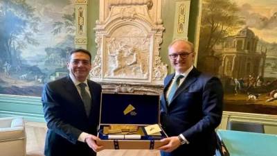 مصر تسلم ملك هولندا دعوة الرئيس السيسى لحضور افتتاح المتحف المصري الكبير