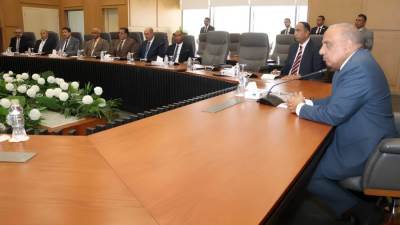 وزير الكهرباء يتابع تنفيذ الخطة الأمنية المتكاملة وتوحيد المفاهيم وبنود التنفيذ فى جميع مواقع العمل والإنتاج التابعة