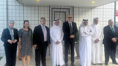 وزير العمل يلتقي رئيس غرفة تجارة وصناعة قطر لتفعيل التعاون في الملفات المشتركة 