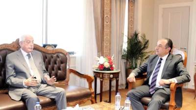 وزير قطاع الأعمال العام يستقبل مستشار رئيس الجمهورية للتنمية المحلية ومحافظ الشرقية