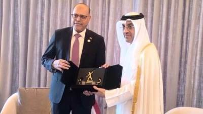 وزير العمل يلتقي وزراء عمل قطر والأردن ولبنان وتونس ونائب "الوزير" السعودي