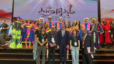  وزير الثقافة: مشاركة فرقة الحرية للفنون الشعبية بالصين استعدادًا للاحتفاء بمرور 70 عامًا على العلاقات المصرية الصينية