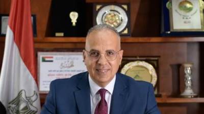 سويلم يتابع موقف عملية إحلال وتجديد قنطرة فم بحر مويس بالقليوبية بنسبة تنفيذ 18%