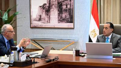 رئيس الوزراء يتابع جهود إزالة تعديات نهر النيل في إطار "المشروع القومي لضبط النيل"