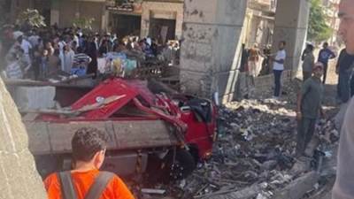 مصرع وإصابة ٨ أشخاص فى حادث تصادم وسقوط سيارة من أعلى كوبرى بالبحيرة