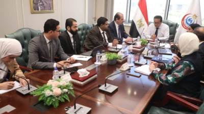 وزير الصحة يتابع تطورات منظومة دعم وصرف الألبان الصناعية لتعزيز الرضاعة الطبيعية وحوكمة الدعم