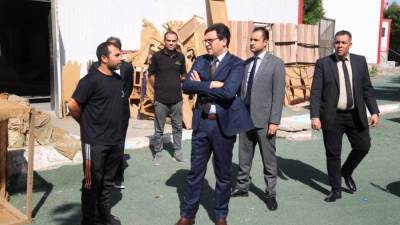 وزير الثقافة يتفقد قصر ثقافة روض الفرج ويتابع فعاليات ملتقى شباب المخرجين