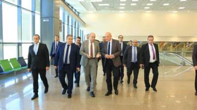 وزارة الطيران المدني تنظم جولة تفقدية لمحرري شؤون قطاع الطيران بمطار سفنكس الدولي